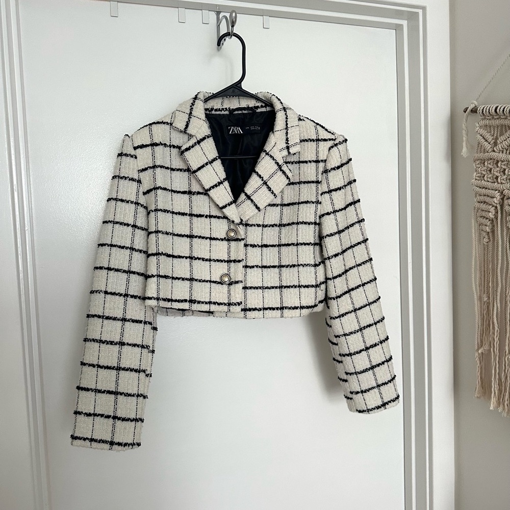 Zara Women's Cream and Black Grid Blazer